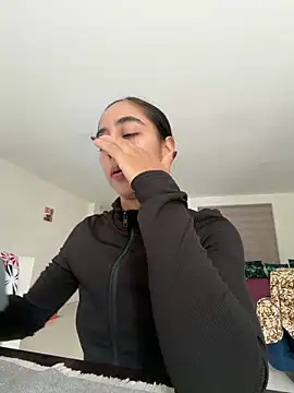 sophierooy22 online show from 17, 6, 2026