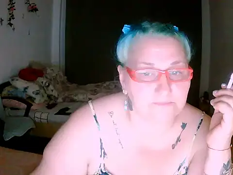 Snapshot of mayamayx chatting on 4, 7, 2026 mayamayx online show from 4, 7, 2026