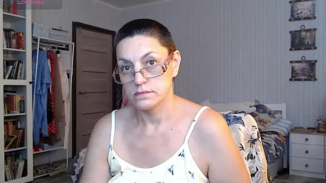 Soffya Soy online show from 8, 6, 2026