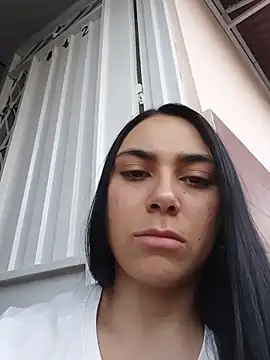 Ariana rouse online show from 14, 6, 2026