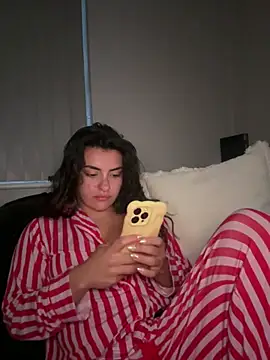 cute carly  online show from 31, 5, 2026