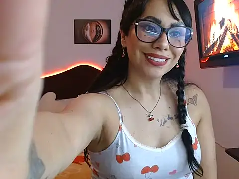 AloLovely  online show from 11, 6, 2026