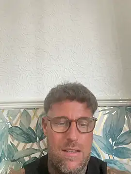 Jamesdeanmcqueen online show from 21, 6, 2026