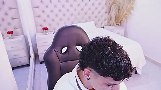 JhoanLeandro online show from 22, 6, 2026