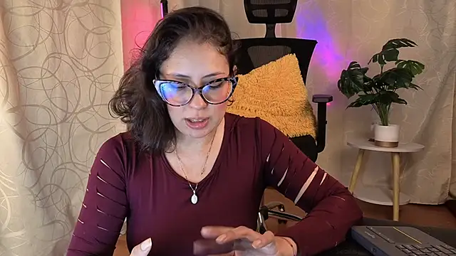 sophia dumont online show from 8, 6, 2026