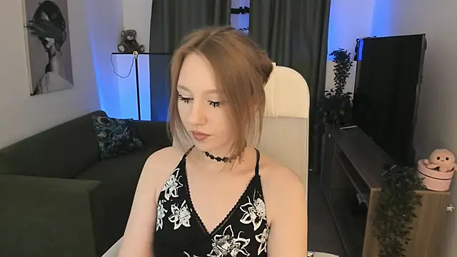 Snapshot of DariaTate chatting on 19, 6, 2026 DariaTate online show from 19, 6, 2026