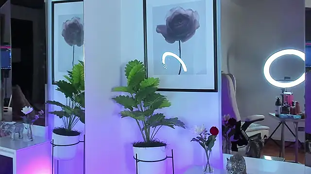 Cloee Rainbow1 online show from 20, 5, 2026