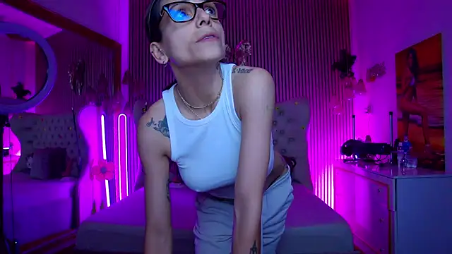 PlayfulShow online show from 15, 6, 2026