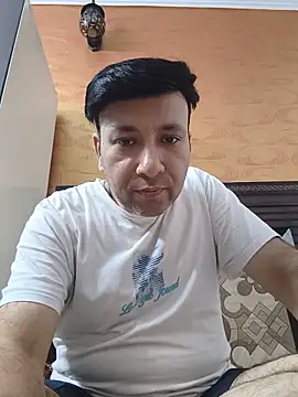 innocentboy1987 online show from 14, 6, 2026