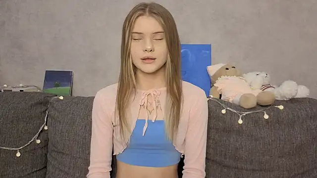 CarolinePepper online show from 12, 6, 2026