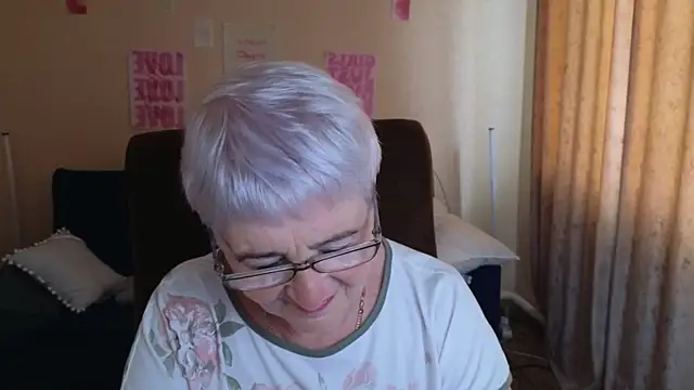 Sandra Snowflake online show from 26, 5, 2026