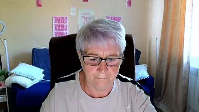 Sandra Snowflake online show from 22, 6, 2026