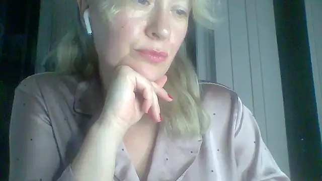Mary888x online show from 10, 3, 2025