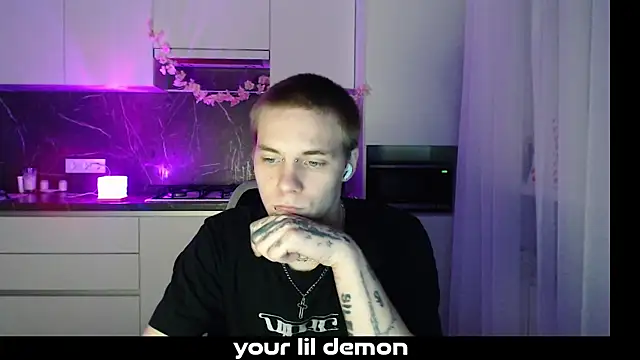 Snapshot of yourlildemon chatting on 27, 2, 2026 yourlildemon online show from 27, 2, 2026