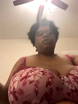 Snapshot of Deshay30 chatting on 19, 12, 2025 Deshay30 online show from 19, 12, 2025