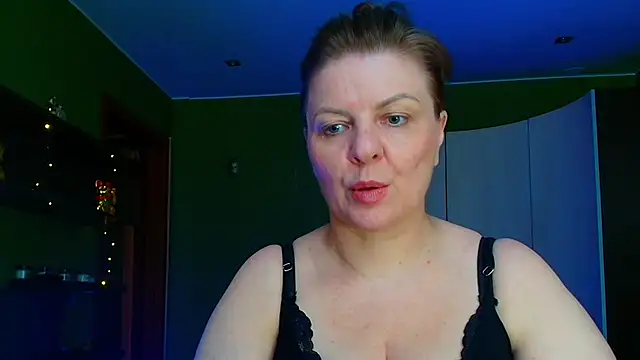 Snapshot of VeronikawGold chatting on 21, 5, 2026 VeronikawGold online show from 21, 5, 2026