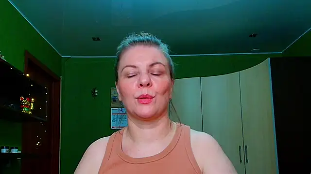 Snapshot of VeronikawGold chatting on 14, 6, 2026 VeronikawGold online show from 14, 6, 2026