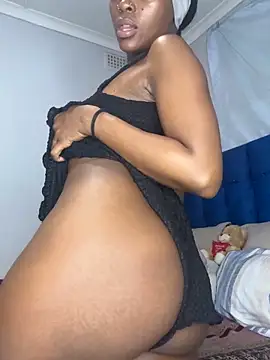 xxTatiannaxx online show from 19, 6, 2026