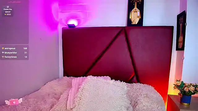 Lexi Howard  online show from 13, 6, 2026