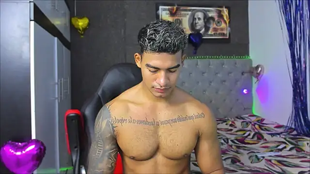 Snapshot of luigi_hot_ chatting on 19, 6, 2026 luigi hot online show from 19, 6, 2026