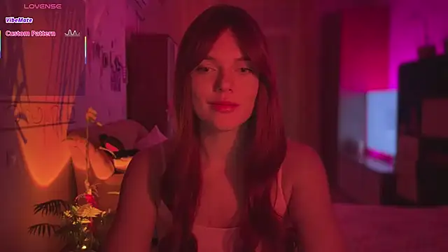 CherryRed Girl online show from 18, 6, 2026