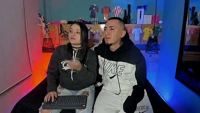 ChloeAllennn online show from 26, 6, 2026