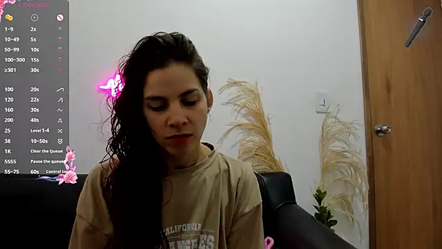 jessyegoldenn online show from 11, 6, 2026