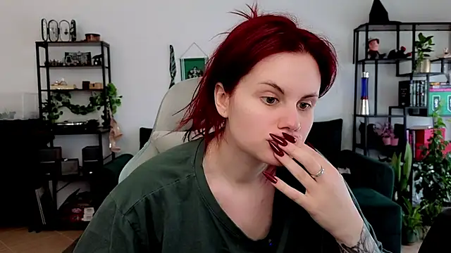 Della Ideal online show from 20, 6, 2026