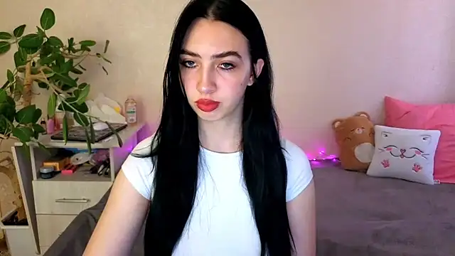 Snapshot of WildKittenX_ chatting on 24, 5, 2026 WildKittenX online show from 24, 5, 2026