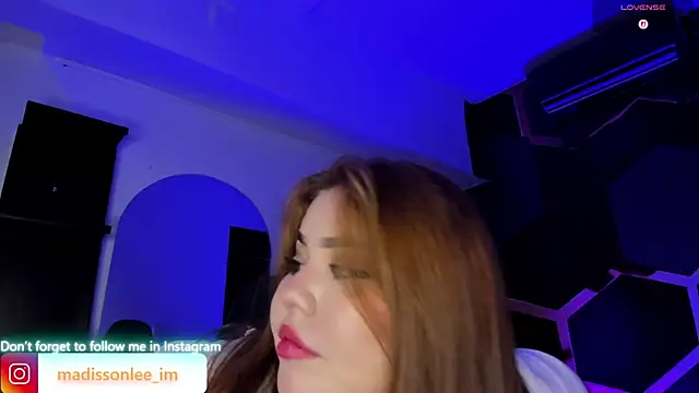 MadissonLee   online show from 26, 6, 2026