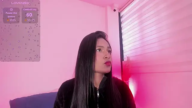 Fernanda liie  online show from 11, 6, 2026