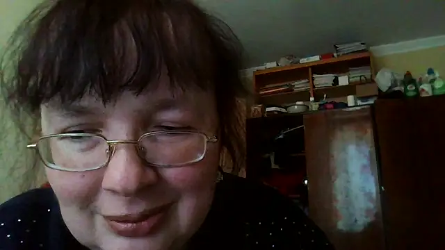 Snapshot of Queen-Elizabeth-25 chatting on 5, 3, 2025 Queen-Elizabeth-25 online show from 5, 3, 2025