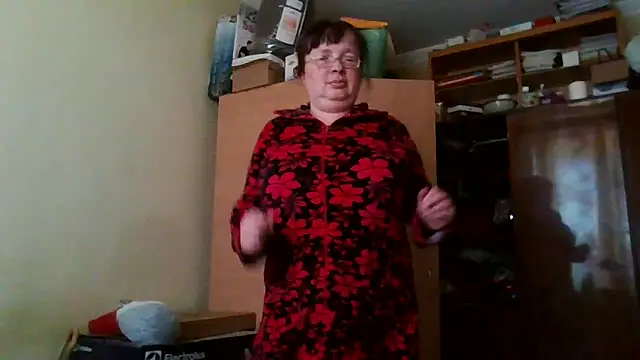 Snapshot of Queen-Elizabeth-25 chatting on 8, 3, 2025 Queen-Elizabeth-25 online show from 8, 3, 2025