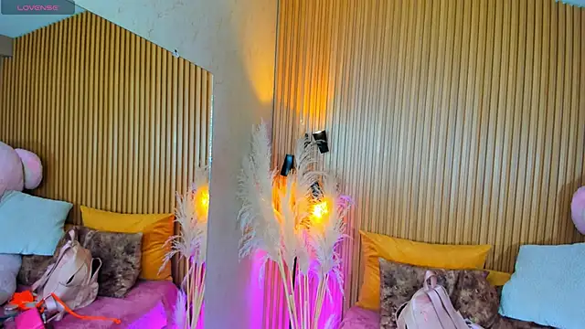 AlexiaAbbey online show from 19, 6, 2026