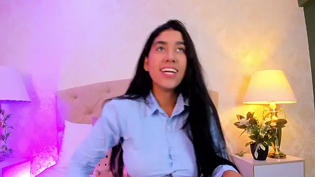 Snapshot of Mia_Montess chatting on 19, 6, 2026 Mia Montess online show from 19, 6, 2026