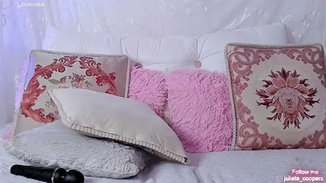 Snapshot of julieta_cooper20 chatting on 5, 6, 2026 julieta cooper20 online show from 5, 6, 2026