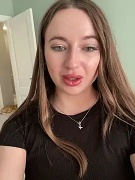 Snapshot of AlisaQSky chatting on 4, 4, 2026 AlisaQSky online show from 4, 4, 2026