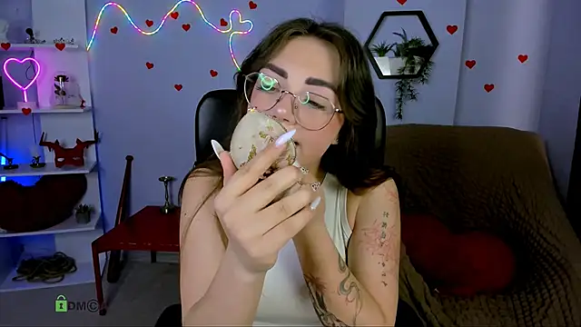 kiki swan online show from 4, 5, 2026