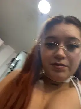 Karina Leon online show from 3, 6, 2026