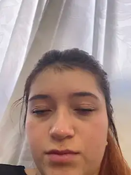 Karina Leon online show from 17, 6, 2026