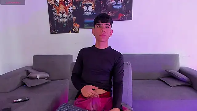 Snapshot of JesusA_94 chatting on 8, 3, 2025 JesusA 94 online show from 8, 3, 2025