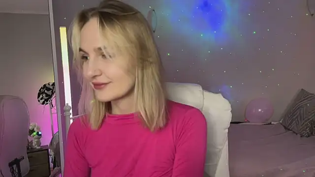 Snapshot of _Vikky_Moon_ chatting on 29, 5, 2026 Vikky Moon online show from 29, 5, 2026