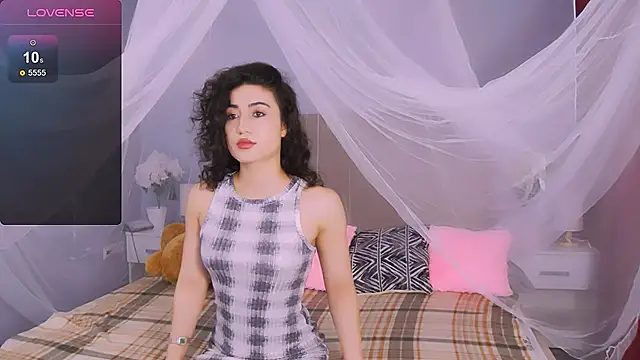 Maya Rogerss online show from 5, 6, 2026