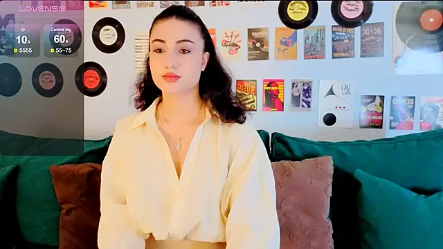 Maya Rogerss online show from 16, 6, 2026