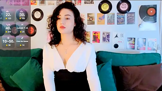 Maya Rogerss online show from 23, 6, 2026
