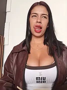 Nathaly 12 online show from 19, 6, 2026