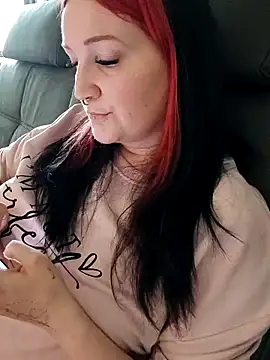 TiffiChantiT2 online show from 6, 5, 2026
