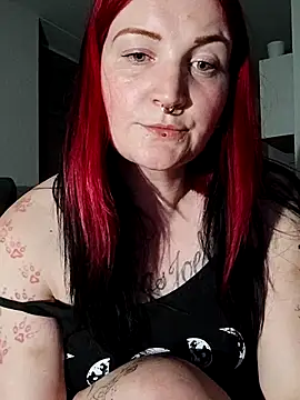 TiffiChantiT2 online show from 23, 5, 2026