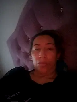 Snapshot of melany-92xxx chatting on 30, 11, 2025 melany-92xxx online show from 30, 11, 2025