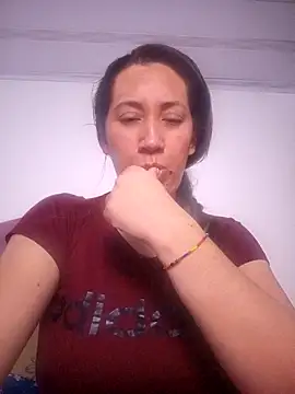 Snapshot of melany-92xxx chatting on 5, 5, 2026 melany-92xxx online show from 5, 5, 2026